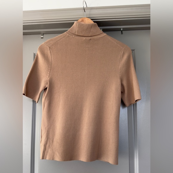Turtleneck Short Sleeve Rib Sweater
Anne Klein - Picture 8 of 9